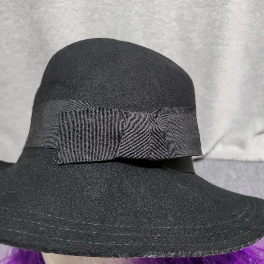 Vintage Y2K Banana Republic 100% wool black hat felted bow‎ detail goth chic